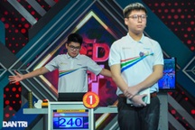 Bức ảnh cho thấy sự tự tin và trí tuệ của nhà vô địch Olympia năm thứ 21