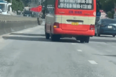 Chuyển cơ quan điều tra vụ xe buýt chèn ép nhau trên quốc lộ