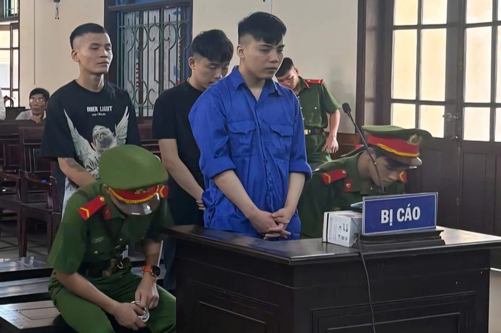 Hai anh em ruột vướng lao lý sau cuộc hỗn chiến - 1 Hai anh em ruột vướng lao lý sau cuộc hỗn chiến - 1