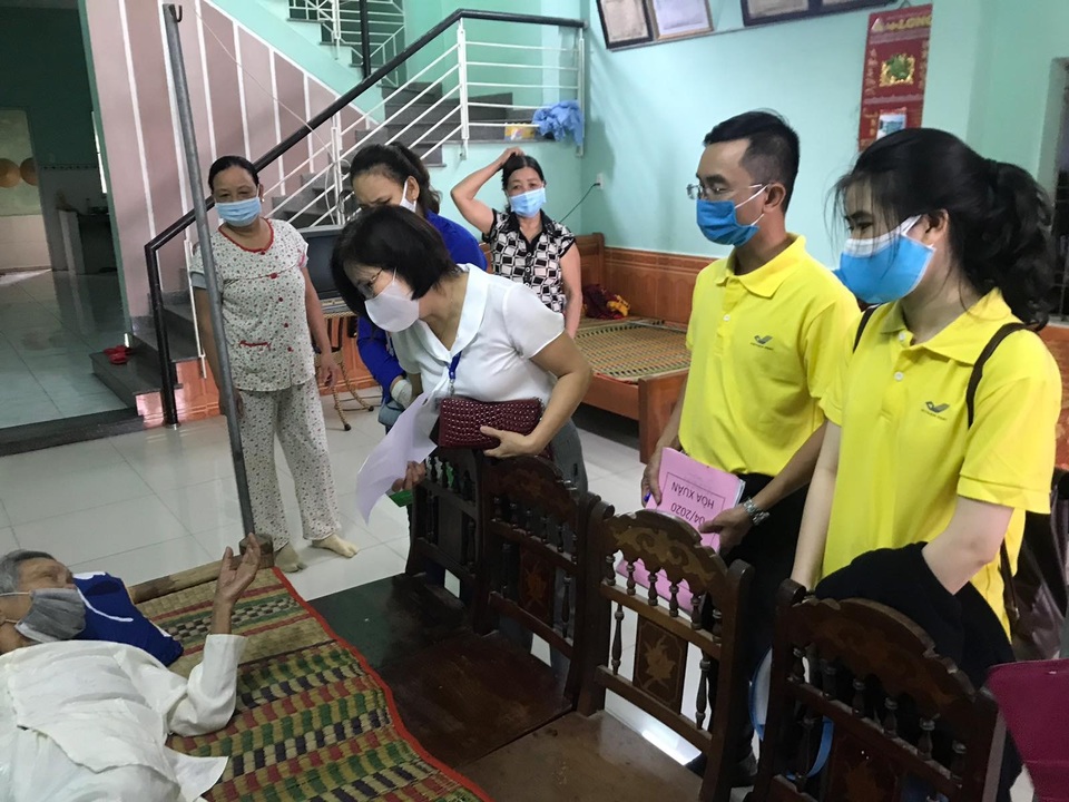 Trả lương hưu, trợ cấp BHXH tháng 4, 5 tới hơn 90% nhóm đối tượng ưu tiên - 4 Trả lương hưu, trợ cấp BHXH tháng 4, 5 tới hơn 90% nhóm đối tượng ưu tiên - 4