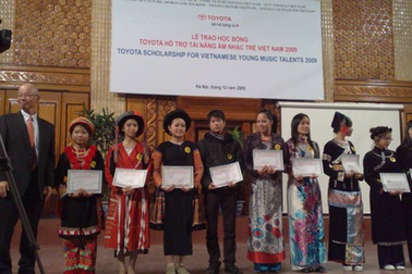 90 suất học bổng Toyota “Hỗ trợ tài năng âm nhạc trẻ Việt Nam 2009”