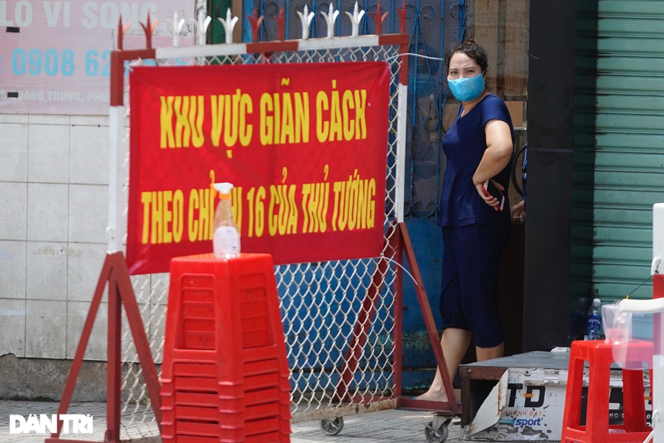 TPHCM: Quận Gò Vấp tạm thời giải tỏa các chốt kiểm soát - 4 TPHCM: Quận Gò Vấp tạm thời giải tỏa các chốt kiểm soát - 4