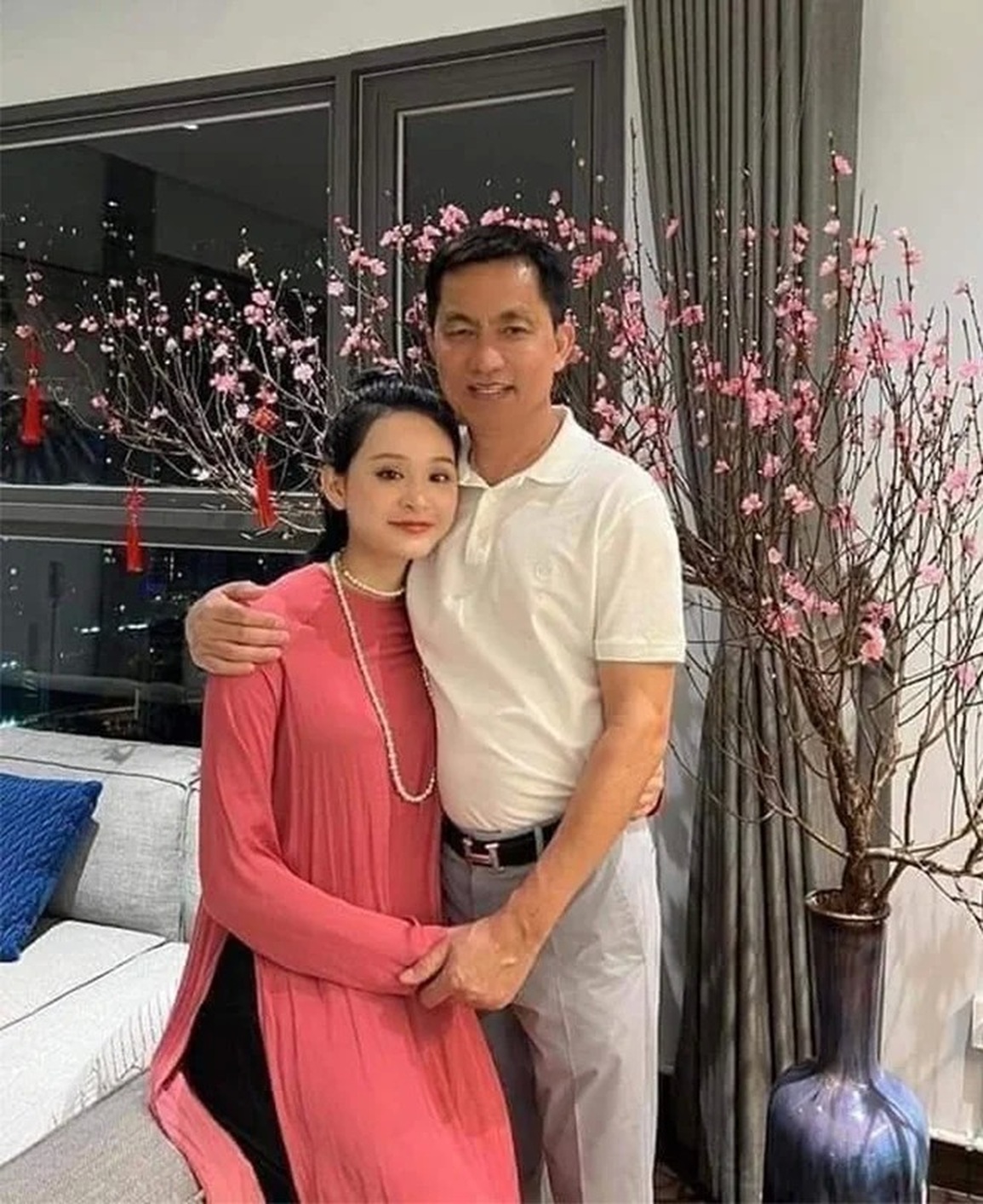 Ông Hồ Nhân, người tự sướng nằm trong Hiền Hồ, là ai? - 3 Ông Hồ Nhân, người tự sướng nằm trong Hiền Hồ, là ai? - 3