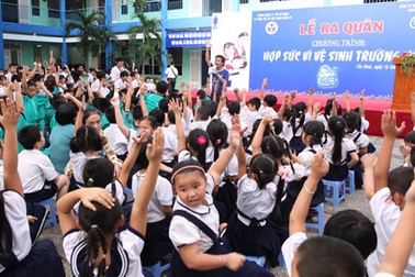 Hợp sức cải thiện điều kiện vệ sinh cho cộng đồng