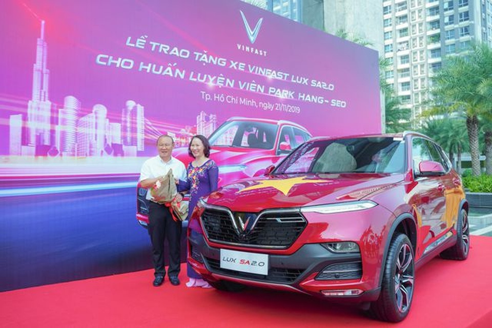 Điều đặc biệt ở 4 mẫu xe mà doanh nghiệp tặng ông Park Hang Seo - 4 Điều đặc biệt ở 4 mẫu xe mà doanh nghiệp tặng ông Park Hang Seo - 4