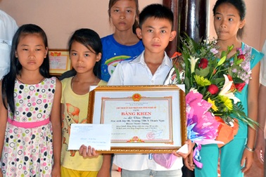 Chủ tịch nước gửi thư khen “dũng sĩ” cứu 5 em nhỏ