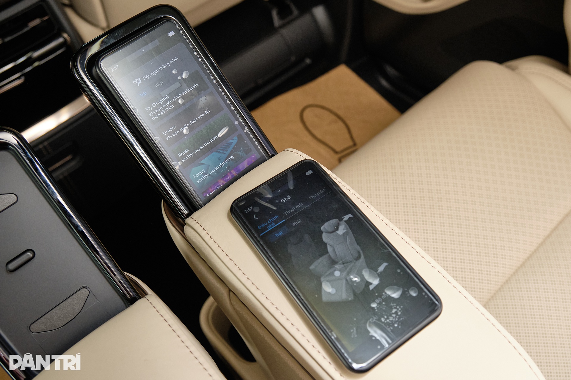 Khám phá Toyota Alphard mới, có gì để xứng danh chuyên cơ mặt đất? - 23 Khám phá Toyota Alphard mới, có gì để xứng danh chuyên cơ mặt đất? - 23