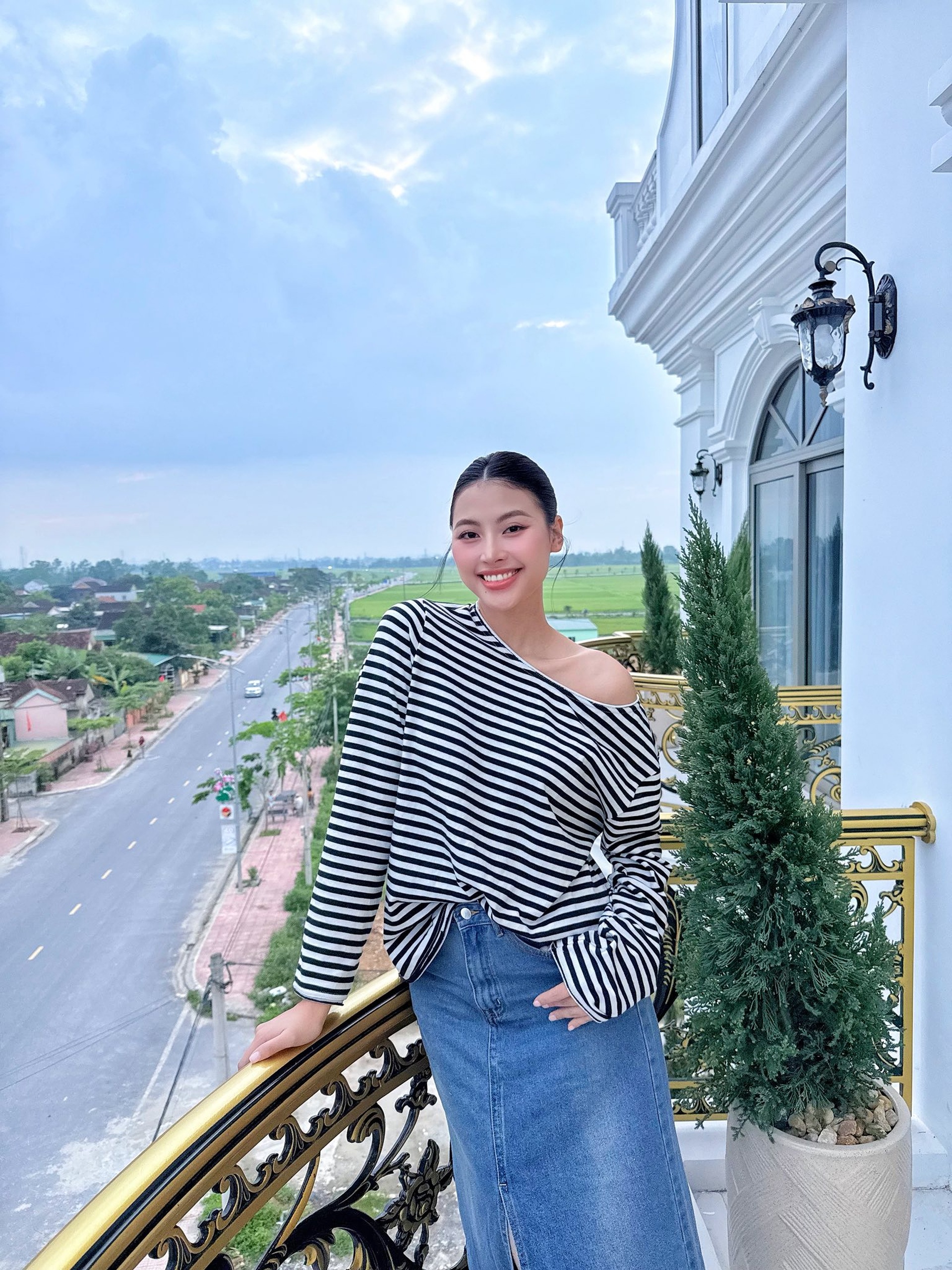 Người đẹp Đào Hà: Đời tư kín tiếng, 8 năm kiên trì phong cách thanh lịch - 6 Người đẹp Đào Hà: Đời tư kín tiếng, 8 năm kiên trì phong cách thanh lịch - 6