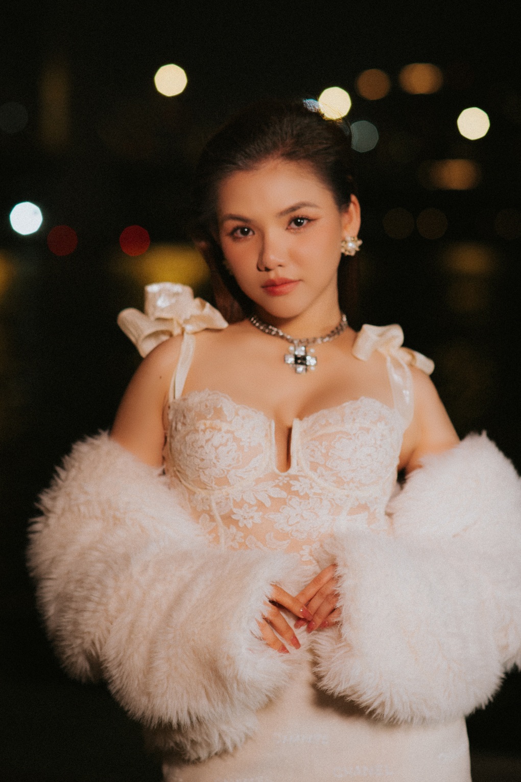 Cuộc sống tất bật của Lady Mây Myra Trần sau Ca sĩ mặt nạ - 1 Cuộc sống tất bật của Lady Mây Myra Trần sau Ca sĩ mặt nạ - 1