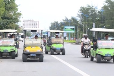 Phát hiện hàng trăm xe điện chở khách “chui” tại khu du lịch Sầm Sơn
