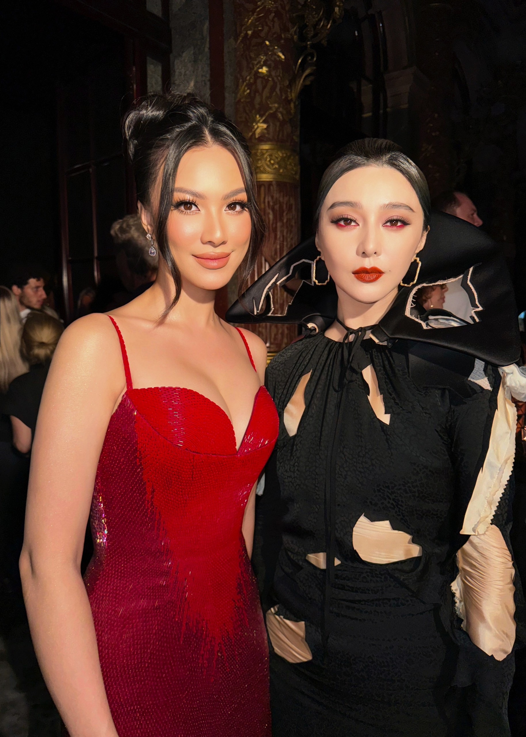 View - Kim Duyên đọ sắc cùng Phạm Băng Băng khi tham dự tuần lễ thời trang ở Pháp | Báo Dân trí
