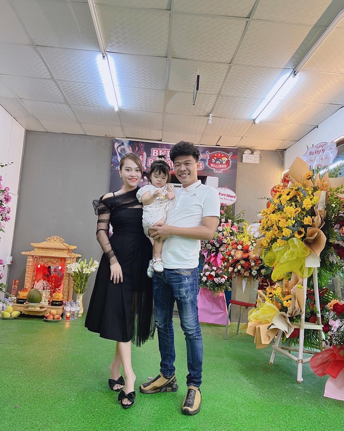 Bà xã Trung Ruồi tiết lộ: 3 năm yêu nhau, chúng tôi liên tục cãi vã - 4 Bà xã Trung Ruồi tiết lộ: 3 năm yêu nhau, chúng tôi liên tục cãi vã - 4
