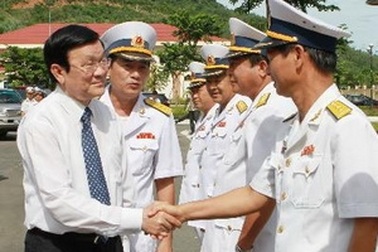 Chủ tịch nước thăm Bộ Tư lệnh QK5, Vùng 3 Hải quân