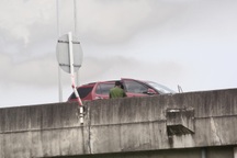 Người đàn ông nghi đuổi trộm rơi xuống đường cao tốc tử vong