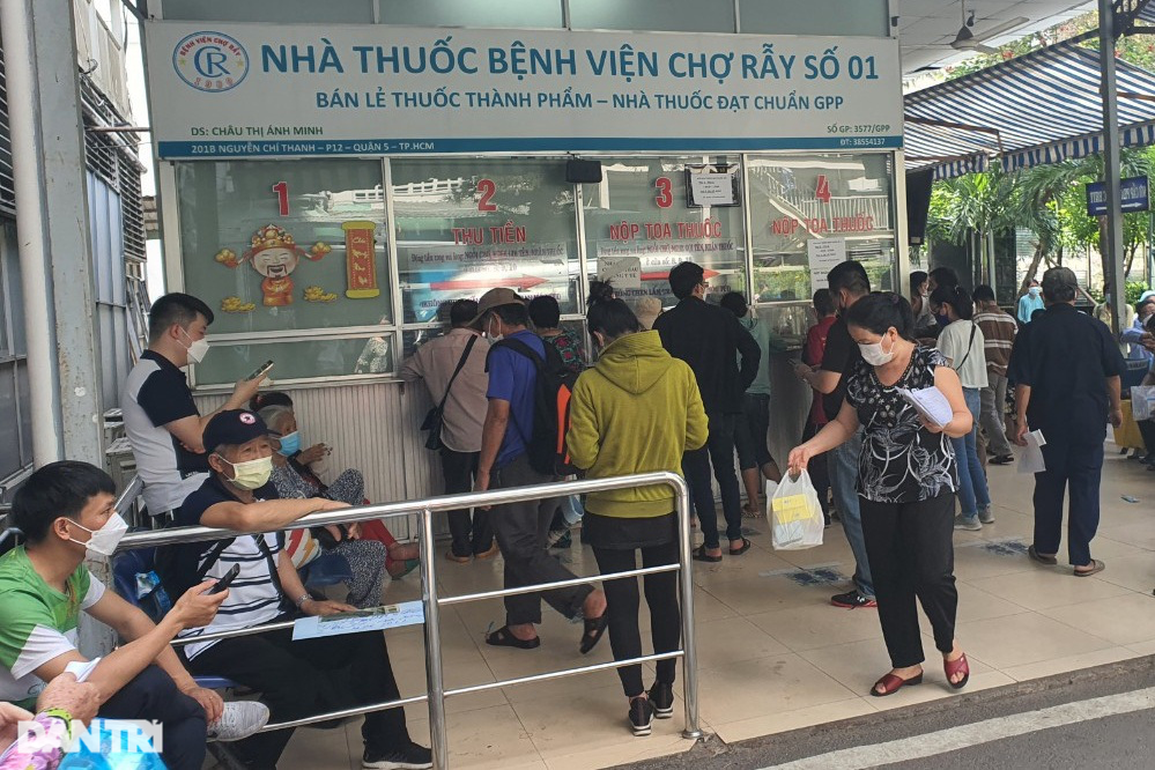 Vì sao trưởng phòng vật tư y tế bệnh viện ở TPHCM hoang mang với công việc? - 3