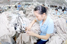 Doanh nghiệp dệt may "khốn khổ", Bộ Công Thương vẫn dửng dưng