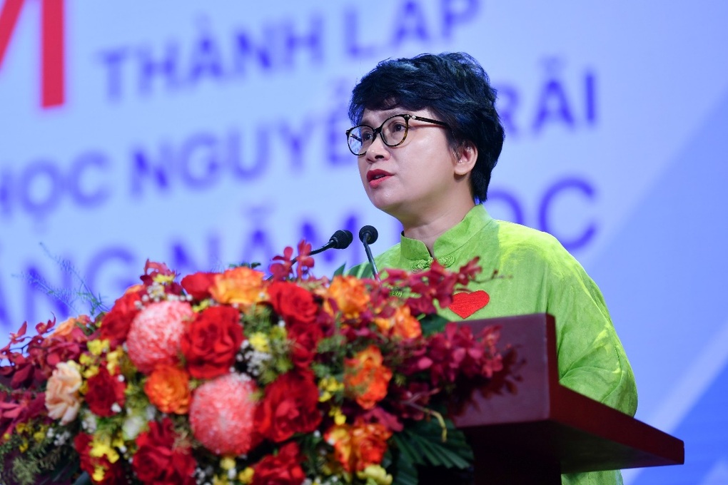 Trường Đại học Nguyễn Trãi tổ chức thành công Lễ kỷ niệm 15 năm thành lập - 2 Trường Đại học Nguyễn Trãi tổ chức thành công Lễ kỷ niệm 15 năm thành lập - 2