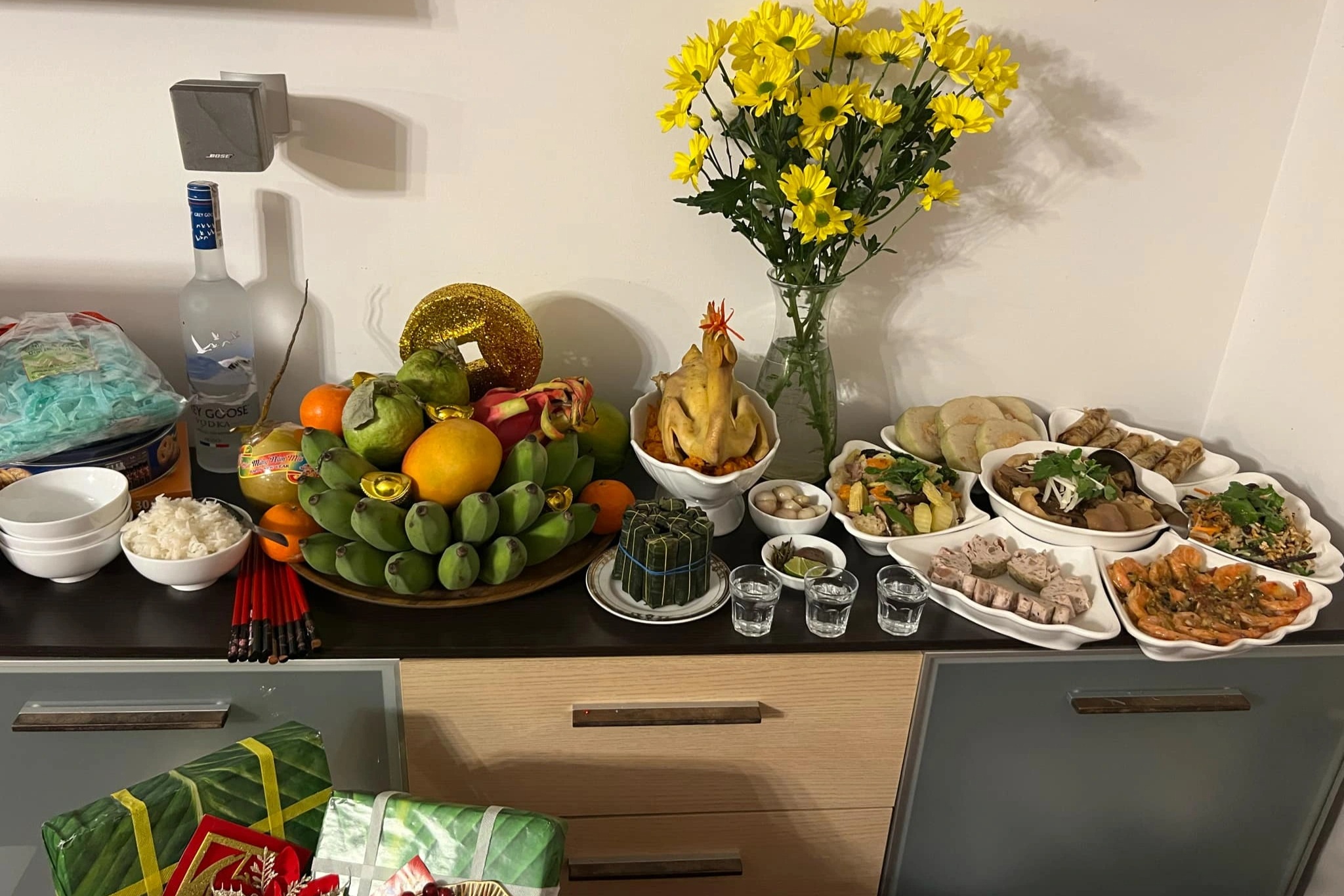 احتفالٌ بهيجٌ بعيد رأس السنة الفيتنامية (تيت) للمغتربين الفيتناميين في بولندا - الجزء الثالث Tết đầm ấm của kiều bào tại Ba Lan - 3