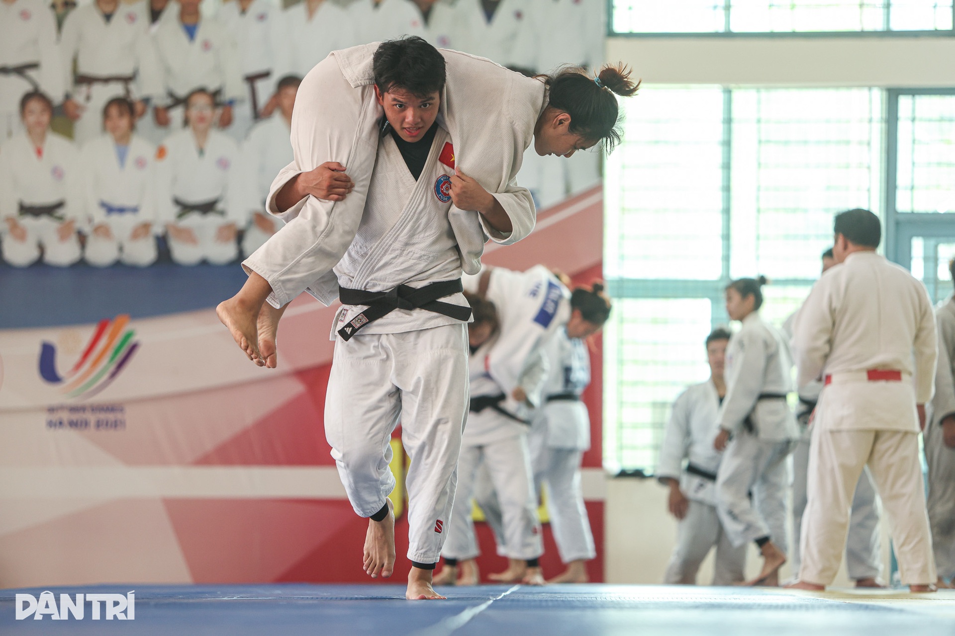 Những ngày đẫm mồ hôi của các VĐV Việt Nam trước giờ ra trận SEA Games 33 - 7