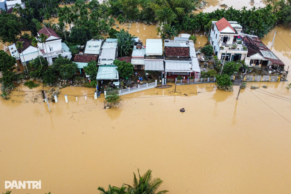 Lũ chưa rút hết, Đà Nẵng lại cảnh báo mưa lớn diện rộng - 1 Lũ chưa rút hết, Đà Nẵng lại cảnh báo mưa lớn diện rộng - 1