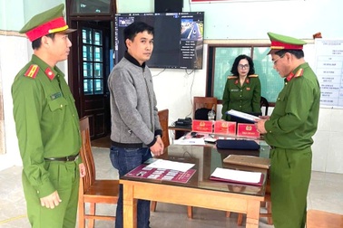 Nhờ đứng tên sổ đỏ vay ngân hàng, chủ tài sản có nguy cơ mất trắng