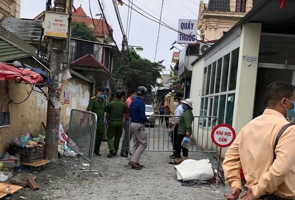 Hà Nội: Nam công nhân sốt cao nhiều ngày ở Kiêu Kỵ âm tính với SARS-CoV-2 - 1 Hà Nội: Nam công nhân sốt cao nhiều ngày ở Kiêu Kỵ âm tính với SARS-CoV-2 - 1