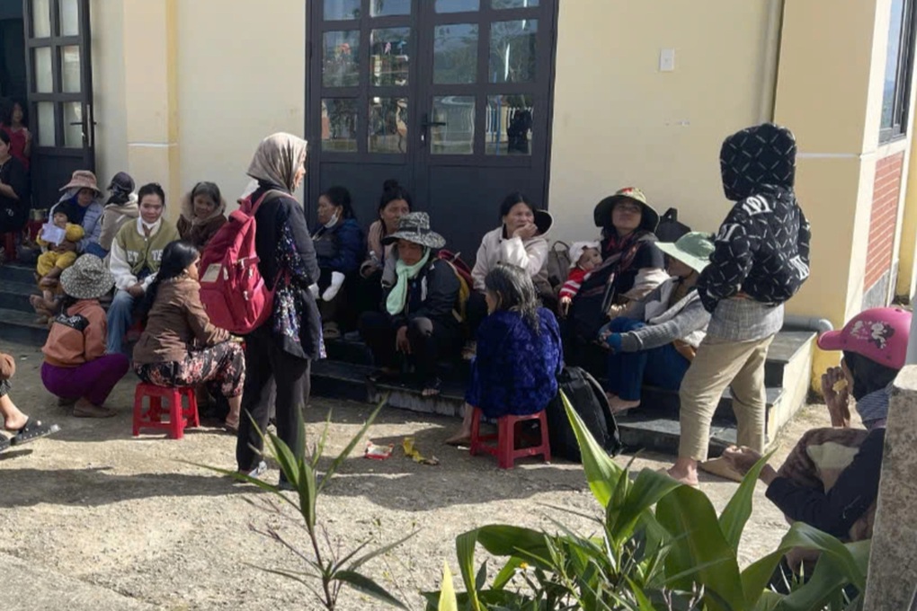 Vụ quả đồi bất ngờ đổ ập ở Đà Nẵng: Di dời khẩn cấp 665 người - 1