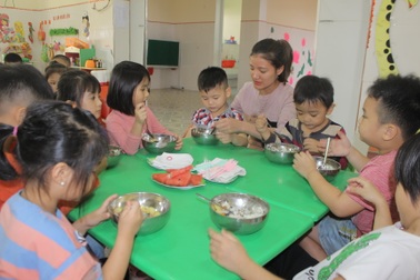 Ngành Giáo dục Hà Tĩnh căng mình trước “cơn bão” thực phẩm bẩn