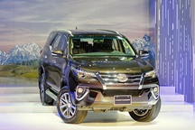 Toyota Fortuner thay đổi lớn, Honda nâng cấp Wave α