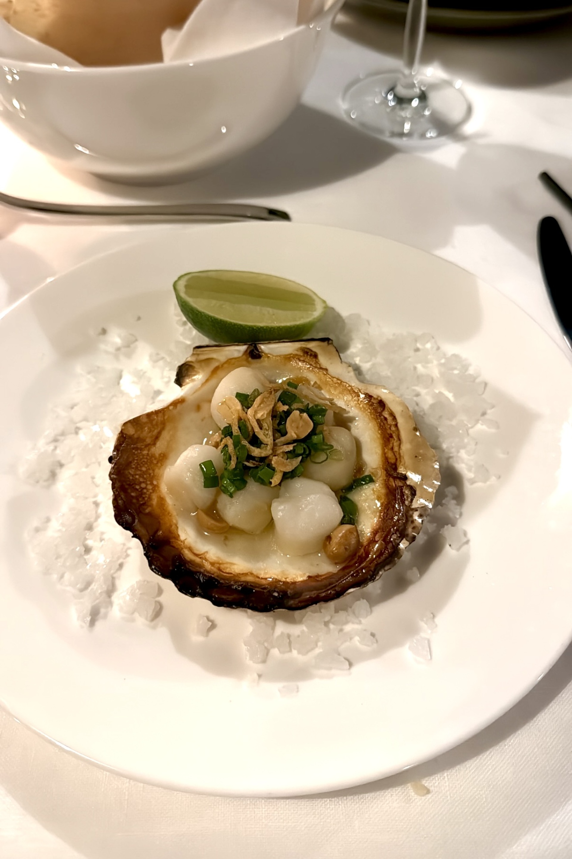 រមណីយដ្ឋានថ្លៃបំផុតក្នុងប្រទេសវៀតណាម ដែលហូង៉ុកហាប្រារព្ធខួប៨ឆ្នាំនៃក្តីស្រឡាញ់ តើប្រណិតប៉ុណ្ណា? - ១៥ Resort đắt nhất Việt Nam mà Hồ Ngọc Hà kỷ niệm 8 năm yêu, xa hoa cỡ nào? - 15