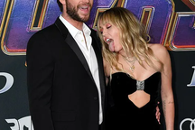Miley Cyrus và Liam Hemsworth chia tay vì "người thứ ba" và chất cấm?