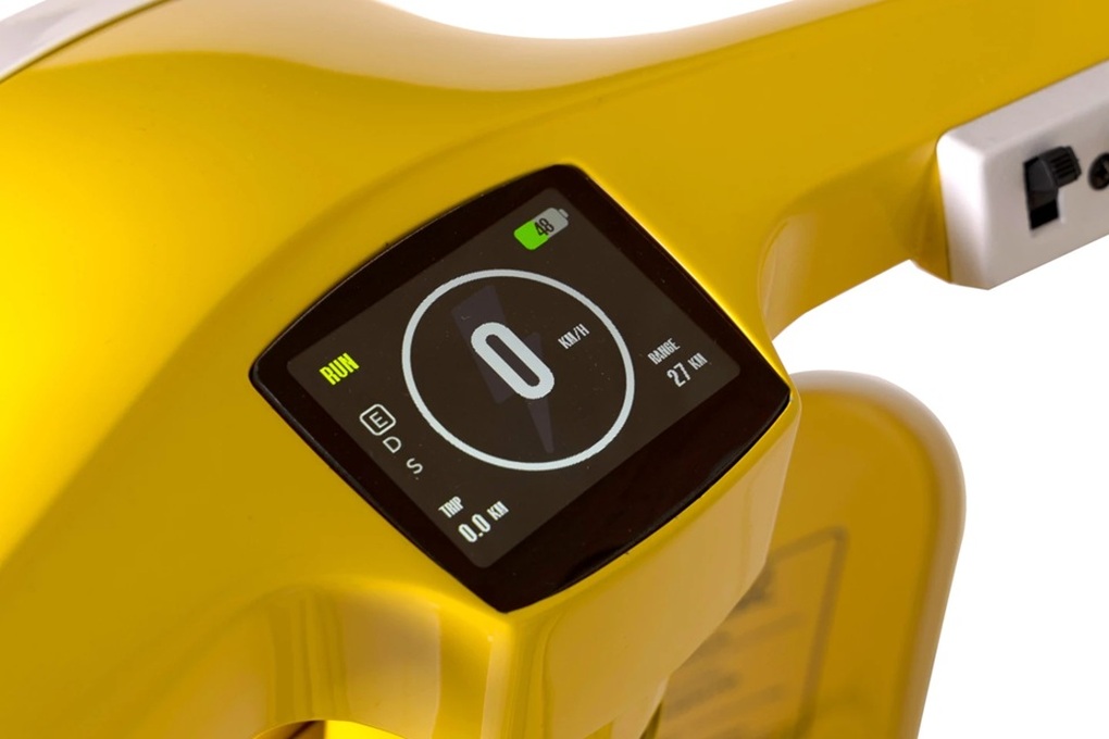 Biến Vespa cổ thành xe điện với bộ chuyển đổi “cắm là chạy”, giá 120 triệu - 4 Biến Vespa cổ thành xe điện với bộ chuyển đổi “cắm là chạy”, giá 120 triệu - 4