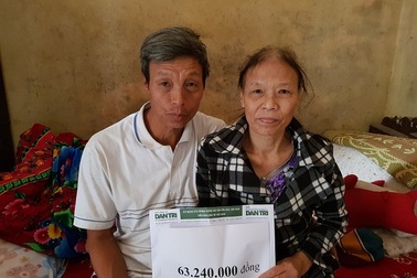 Bạn đọc giúp gia đình chị Vũ Thị Hòa hơn 63 triệu đồng