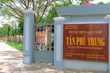 Phó hiệu trưởng treo cổ tử vong trong phòng làm việc