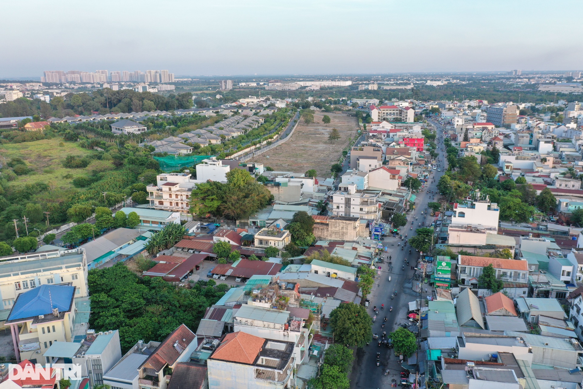 Hiện trạng loạt tuyến đường đi qua khu đô thị lớn tại TP Thủ Đức, TPHCM - 8 Hiện trạng loạt tuyến đường đi qua khu đô thị lớn tại TP Thủ Đức, TPHCM - 8