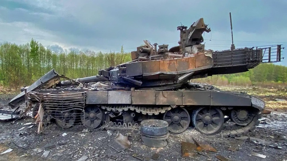 Vì sao các chuyên gia quân sự thốt lên xe tăng đã hết thời ở Ukraine? - 3 Vì sao các chuyên gia quân sự thốt lên xe tăng đã hết thời ở Ukraine? - 3