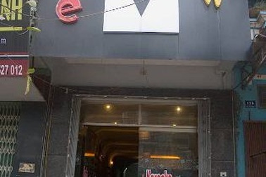 Xả súng kinh hoàng tại quán karaoke