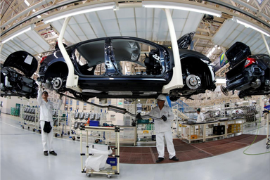 Đại dịch "nhào nặn" lại ngành công nghiệp ô tô của Thái Lan