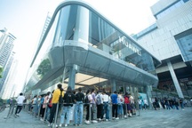 Chủ tịch luân phiên của Huawei khẳng định "Mỹ không thể đánh bại"