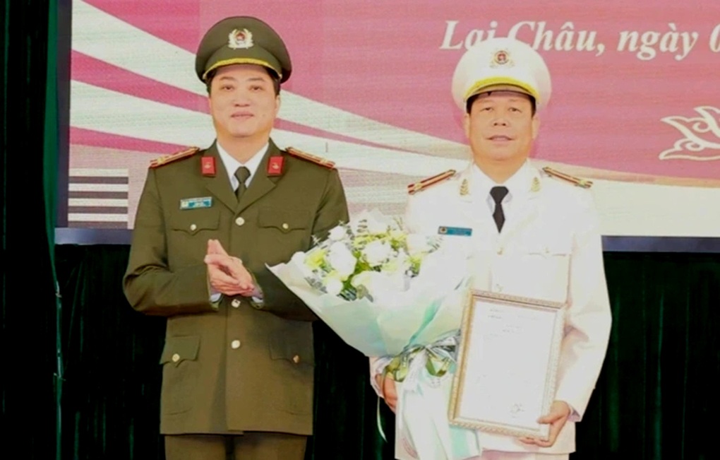 Thượng tá Khoàng Văn Thương làm Phó Giám đốc Công an tỉnh Lai Châu - 1 Thượng tá Khoàng Văn Thương làm Phó Giám đốc Công an tỉnh Lai Châu - 1