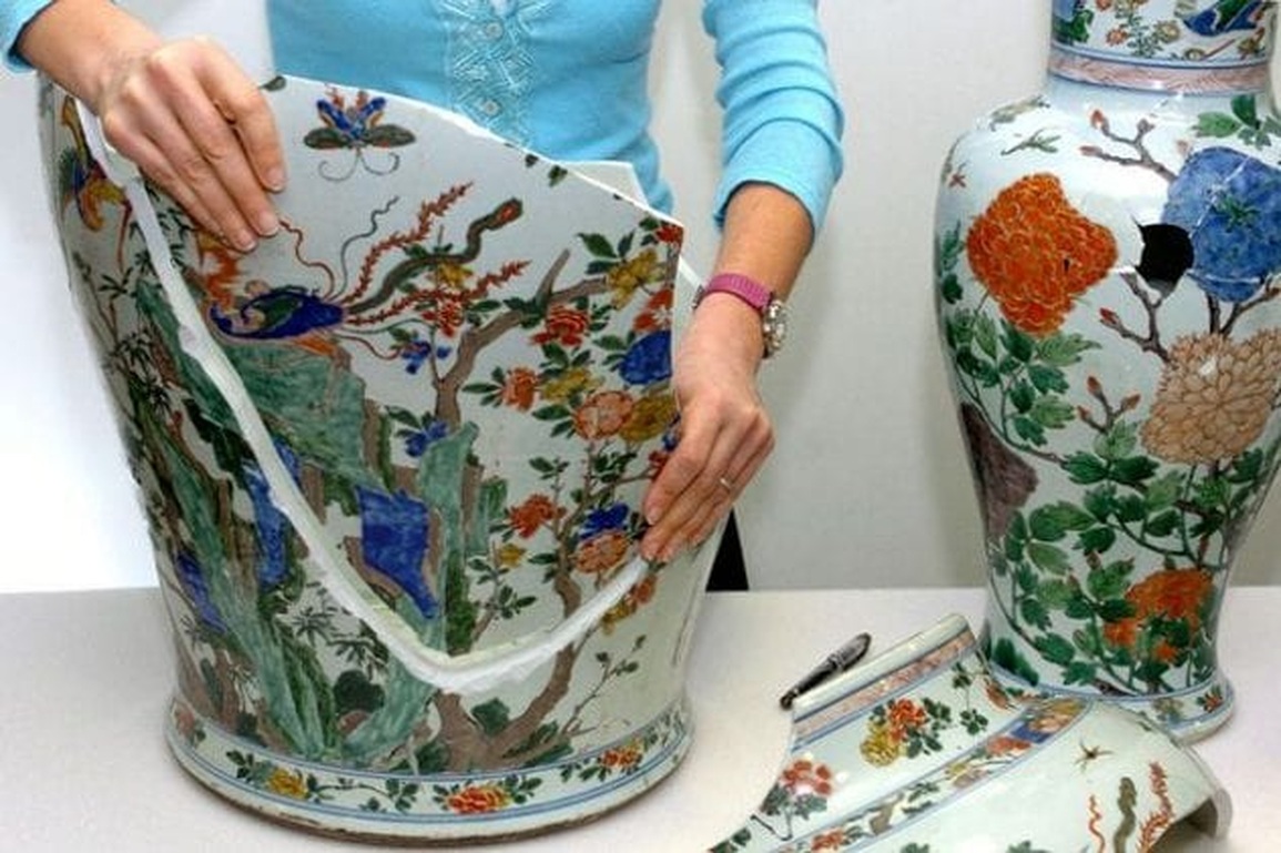 Bi hài cách những tác phẩm triệu đô bị... hủy hoại - 5