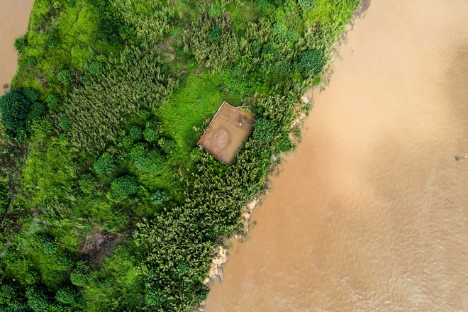 Cảnh hồ thủy điện xả lũ lớn, nước cuộn sóng nhấn chìm bãi giữa sông Hồng - 5 Cảnh hồ thủy điện xả lũ lớn, nước cuộn sóng nhấn chìm bãi giữa sông Hồng - 5