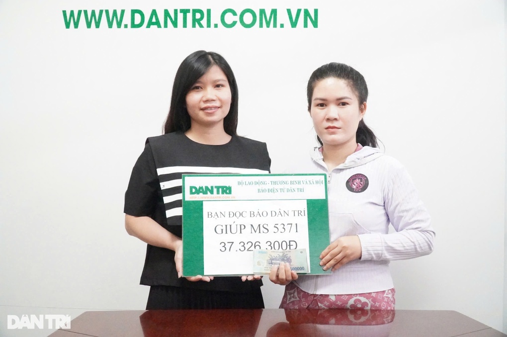 Cha nghèo của 3 đứa trẻ được hỗ trợ thêm số tiền lớn trước ngày xuất viện - 1 Cha nghèo của 3 đứa trẻ được hỗ trợ thêm số tiền lớn trước ngày xuất viện - 1