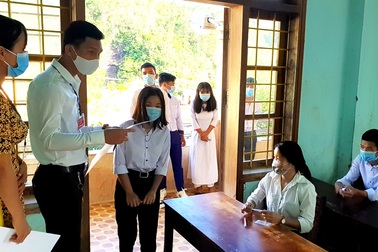 Quảng Nam: Tuyệt đối không đề xuất cán bộ có yếu tố dịch tễ đi coi thi