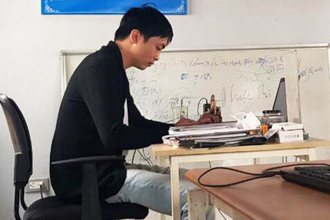 Cú lừa của gã giám đốc khiến thám tử lập tức hủy hợp đồng - 1 Cú lừa của gã giám đốc khiến thám tử lập tức hủy hợp đồng - 1
