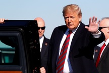 Điều gì xảy ra nếu ông Trump bị phế truất khỏi ghế tổng thống?