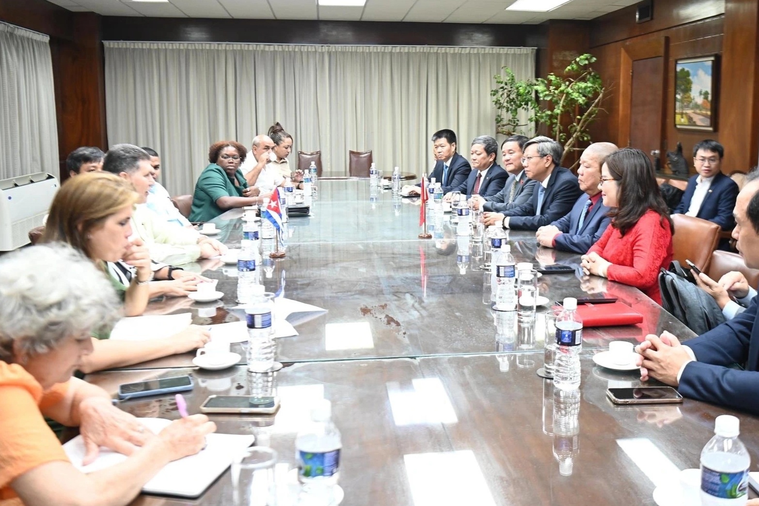 Tăng cường hợp tác khoa học Việt Nam - Cuba - 2