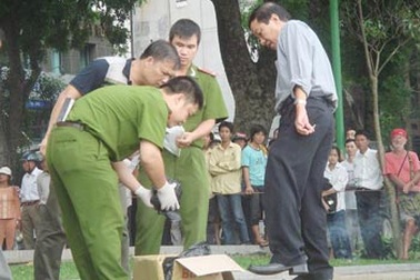 Phát hiện hộp sọ người bên bờ hồ Thiền Quang