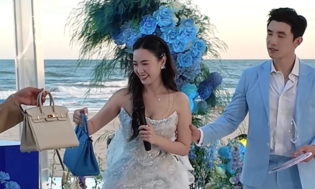 Kỷ niệm ngày cưới, Midu được chồng tặng 2 túi Hermès đắt giá cỡ nào? - 1 Kỷ niệm ngày cưới, Midu được chồng tặng 2 túi Hermès đắt giá cỡ nào? - 1