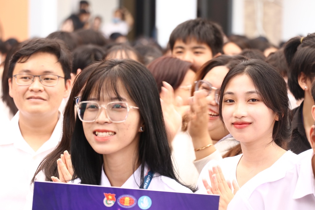 Trường ĐH KHXHNV TPHCM công bố phương thức, tăng chỉ tiêu tuyển sinh 2024 - 1 Trường ĐH KHXHNV TPHCM công bố phương thức, tăng chỉ tiêu tuyển sinh 2024 - 1